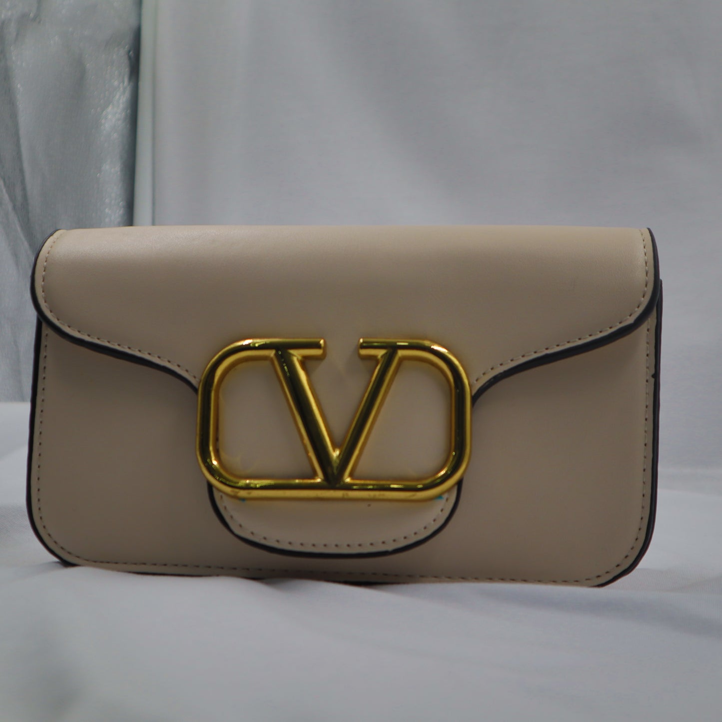 valentino beige with gold 1.1