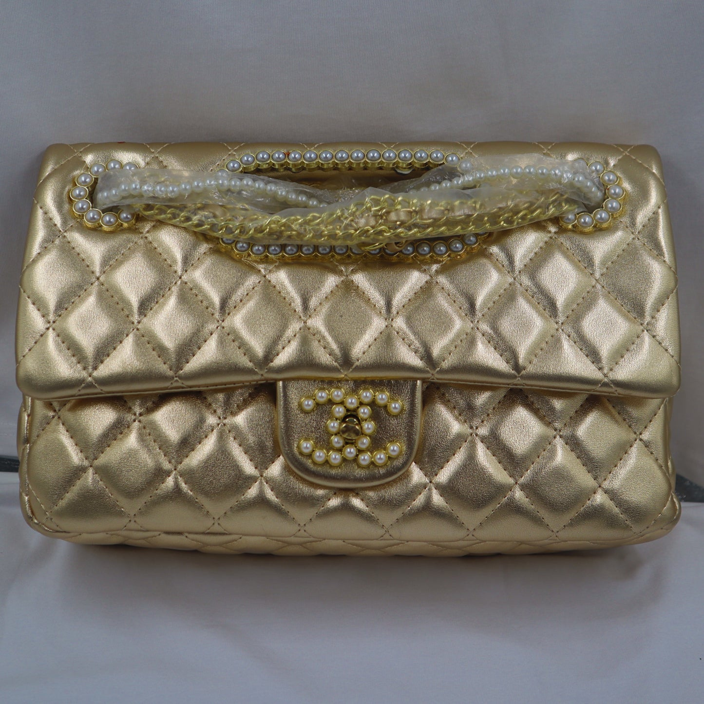 gold channel with pearl 1.1